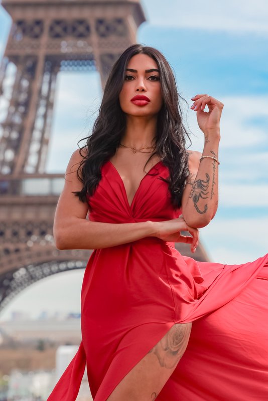 Come scegliere il tuo fotografo in abito a Parigi: agenzia, freelance o piattaforma